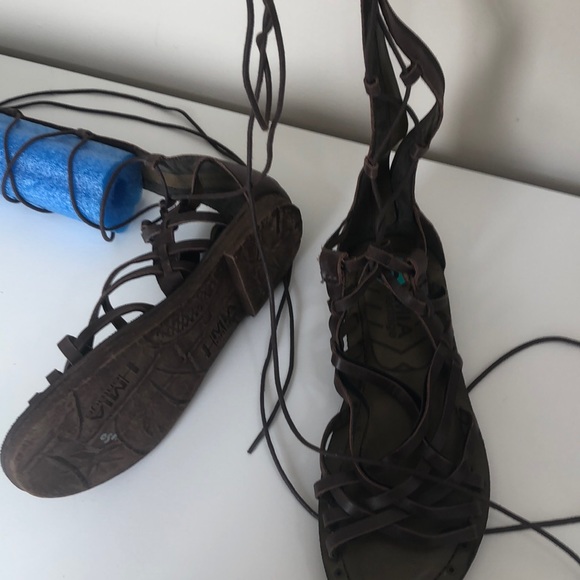 MIA LENORA GLADIATOR LEATHER SANDALS BROWN NEW - Picture 5 of 5